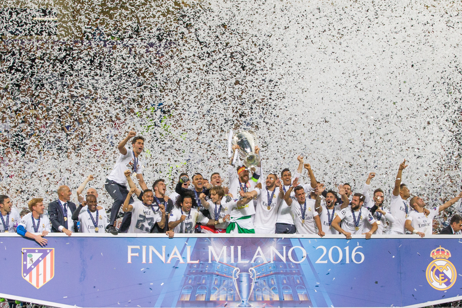 JogoDeBotao.com - Jogo do Real Madrid - UEFA Champions League - 2015 - 2016